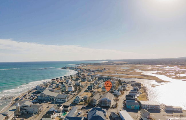 All is Wells Incredible Location! Walk to Beach - Photo 29