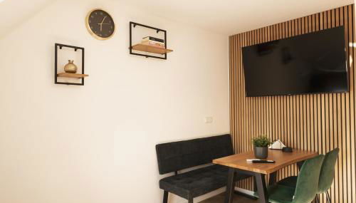 HÖL-Moderne Wohnung in zentraler Lage, Schallschutzfenster, 24h-Self-check-in, Disney Plus - Foto 5