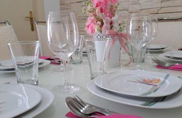 Apartment Holiday in Split, near the old town, three rooms, balcony, garage - Photo 3