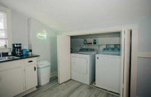 Elegant Masters-Inspired Getaway | Prime Location - Foto 10