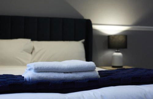 Hayy Contractor House 5 Bedroom Huddersfield Sleeps 18 - Foto 5