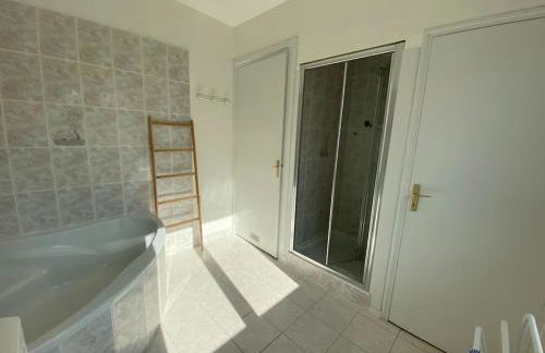 Maison entre marché et plages de Royan - Foto 2