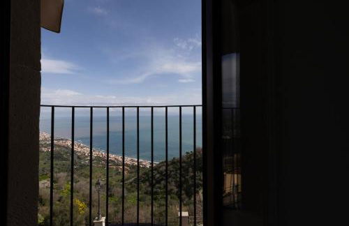 Domus Mea, Case Vacanza Vista Mare vicino Taormina - Foto 39
