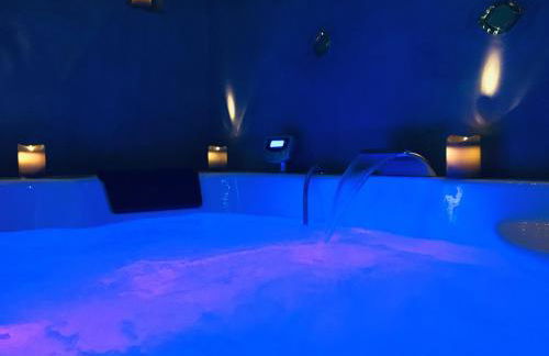 PRIVATE ROOM & SPA avec Jacuzzi privatif - Foto 3