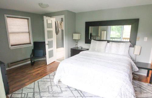 Family Friendly Lakefront Oasis! Huge Deck-Pets Welcome - Foto 8