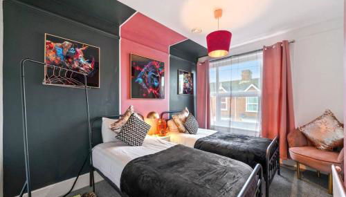 Spacious 5-Bed Canterbury Retreat - Sleeps 14 - 4 Baths - Foto 3