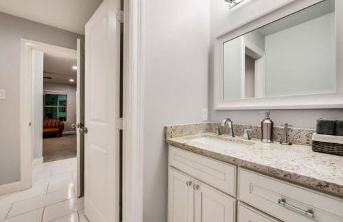 Valley Vista Luxury Retreat w Pool Cinema Games - Foto 28