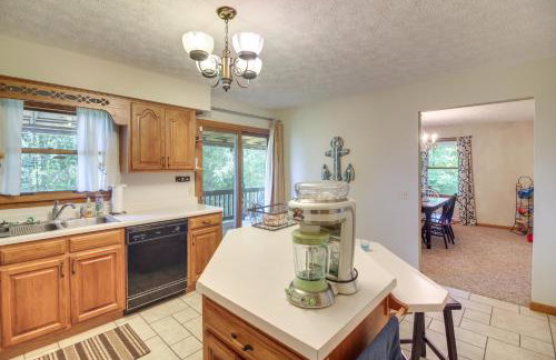 Family Home w/ Game Room! 1 Mi to Dale Hollow Lake - Foto 10