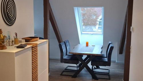 Moderne DG-Wohnung mit Flair in guter Lage - Foto 5