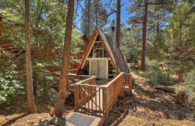 Acute A-frame Cabin w WiFi - Foto 21