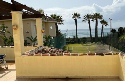 Beautiful villa 2 steps from the BEACH - Photo 9