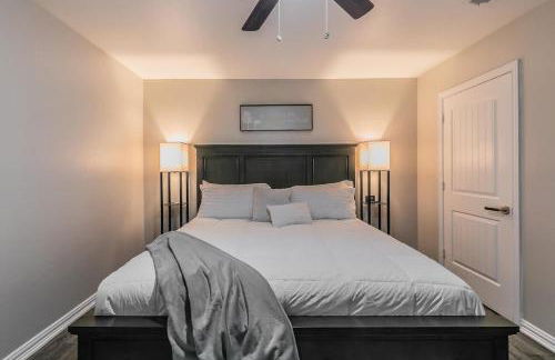 Central 3Bed2B at AT&T - Cowboy Stadium - Texas Live - Photo 30