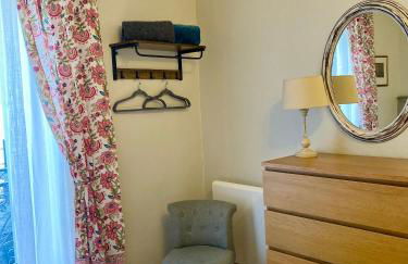 Newly Renovated Ground Floor Apartment close to Thermes - Foto 4