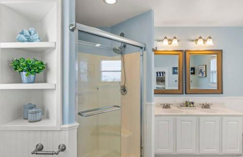 Tranquil Retreat with Gulf Views, 2 Min to Beach - Foto 54