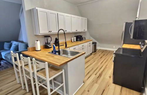 Sleeps 30+ • 10BR Mansion •Events • Bar • Backyard - Foto 36