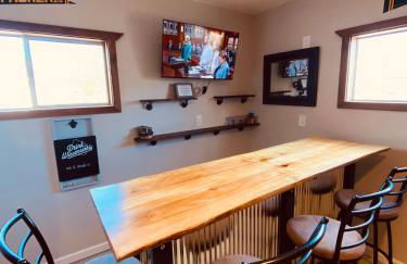 Green Bay Packer Game House or Resch Expo less than 1 mile from Lambeau Field - Foto 3