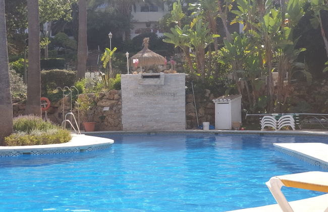 Apartmentsleeps4-pool-bbq-garden-ac - Foto 11