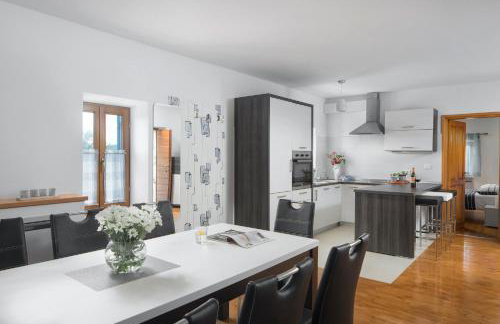 Villa Elia in Nova Vas - Haus für 8-10 Personen - Foto 11