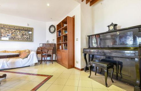 Lovely Home In Acicatena With Wifi - Foto 19