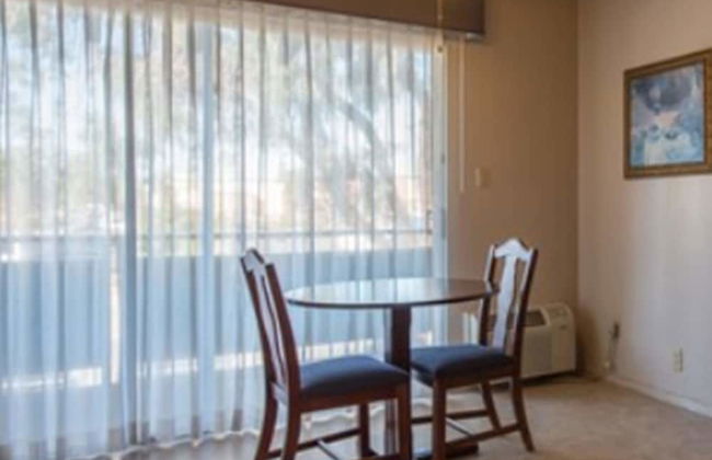 Coral Reef Inn & Suites - Foto 33