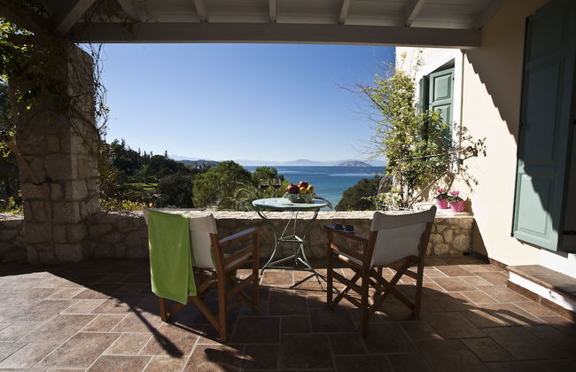 Electra Beachfront Villa - Photo 69