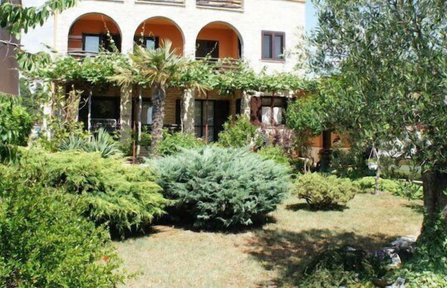 Apartment 1803 - Photo 50