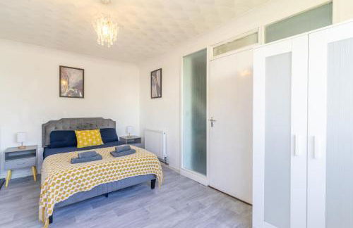 Open Mind Property - HotTUB, 4 Beds & 2 Free Parking - Foto 23