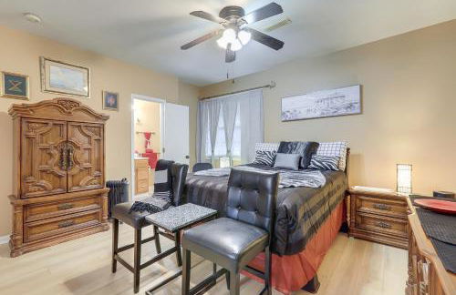 Charming Stone Mountain Studio Deck and No Steps - Foto 16