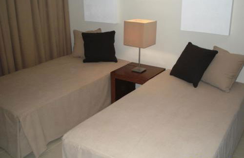 Salgados Beach - Foto 16