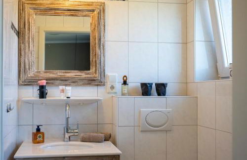 Antares Spiekerooger Gästehaus-Sonnengartenbalkon Süd mit Blick aufs Wattenmeer - Wohnung 7 - Foto 12