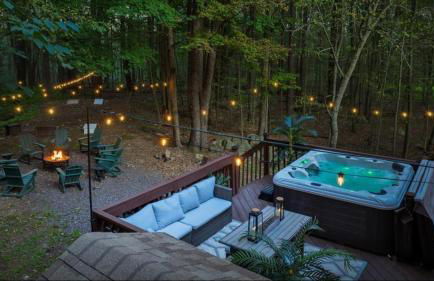 Winter Hideaway - Sled Hill, Hot Tub, Fireplace, Game Room - Foto 69