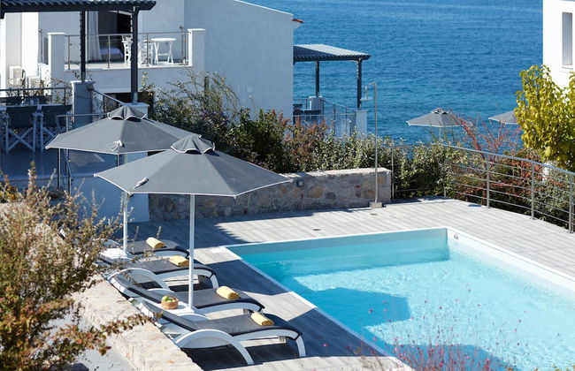 Eleia Seafront Rooms & Villas - Photo 52