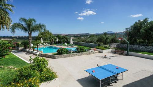 Villa Anna with Private Pool, Play area & BBQ, 5km from the Beach - Foto 4