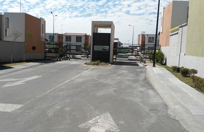 Safe Accommodation With Family Environment - Photo 1