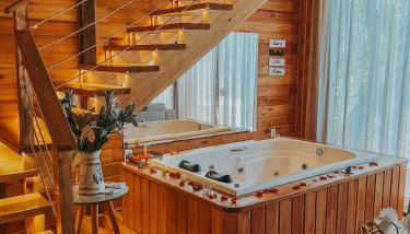 Cabana Rústica com vista para as Montanhas - Foto 1