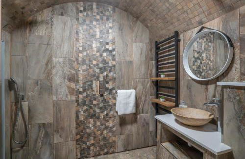 Cosy 2-Bed Flat with Free Parking-by Holiday Homes - Foto 17