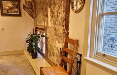 Central Gloucester Self-Catering Flat - A Hidden Gem - Foto 41