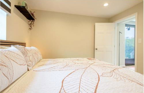 Entire Modern Cozy 2BR Apt mins SU LeMoyne DT - Foto 13