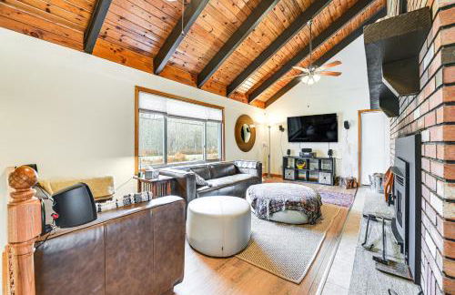 Mtn-View Home with Deck on 4 Acres in Windham - Foto 6