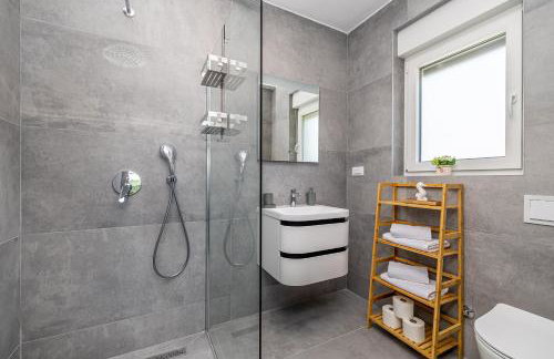 Vila KATHARINA s privatnim bazenom - Foto 20