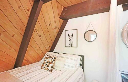 Mid Century Modern Cabin - The Tahoe A-Frame - Foto 32