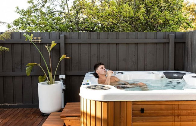 Sol Coastal Retreat - Outdoor Spa and Sauna - Foto 2