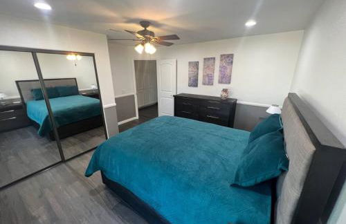 Winery Getaway with Spa and Amazing Hilltop View - Foto 28