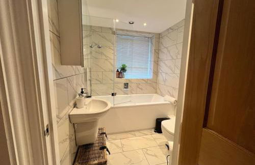 Old Betting Shop for 3 & Furry Friend - Photo 31