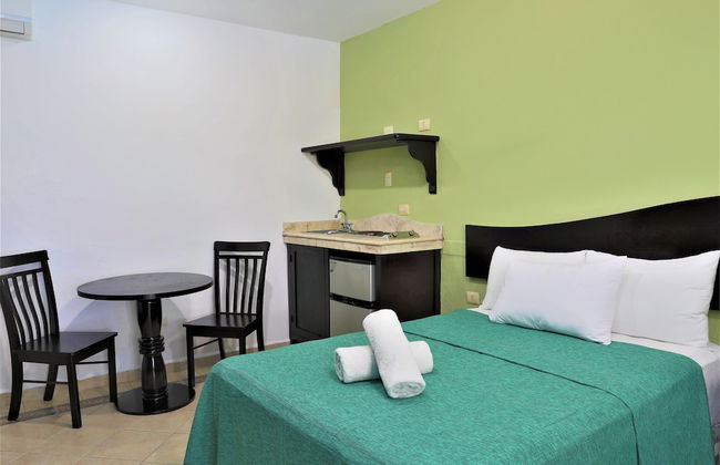 Hotel Colonial Playa del Carmen - Photo 48