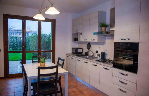 [Montecatini Terme] ''Lo Zizzolo'' Casa Moderna e Tranquilla - Foto 10