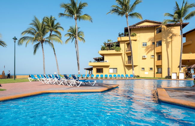 Villa Facing the Beach in a Large Terrace 7 Pools, Tennis Courts, 247 Security - Foto 32