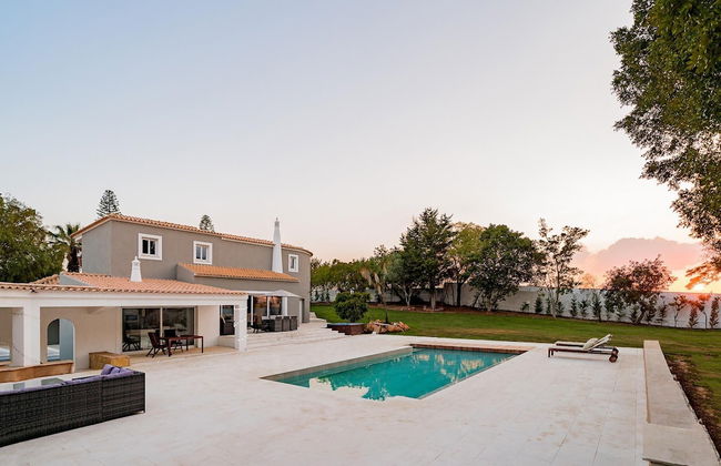 Luxury Almancil Villa With Heated Pool by Ideal Homes - Foto 21