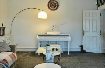 6BR House with Butler, Sauna & Hot Tub in Glasgow - Foto 39