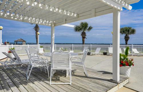 Marina Views, Walk to Beach: Atlantic Beach Condo! - Foto 33